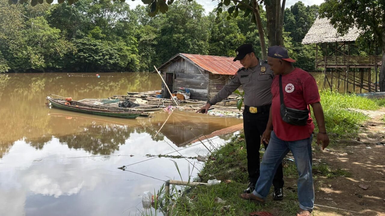 Polsek Parenggean Gencar Lakukan Pengecekkan debit air di DAS Tualan
